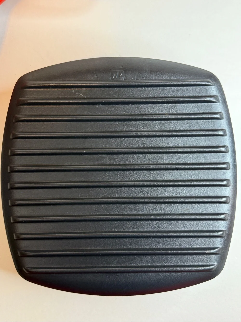 Le Creuset heavy duty